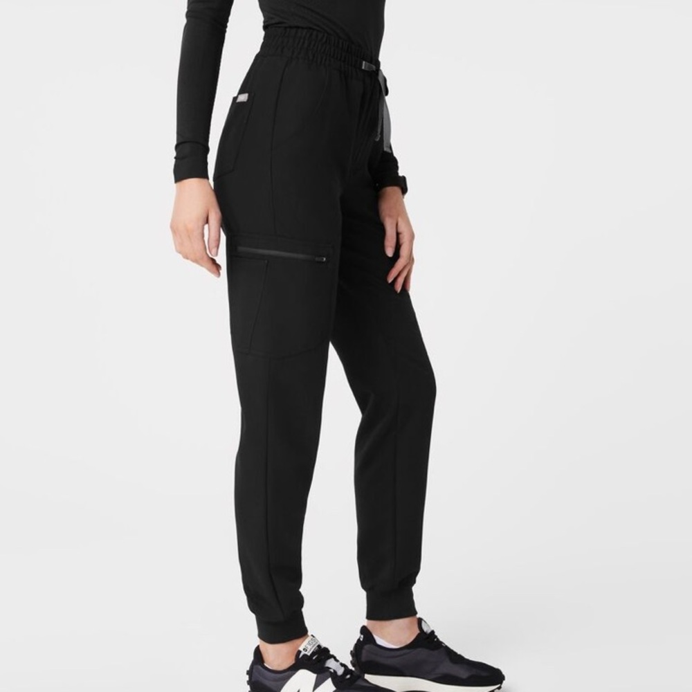FIGS High waisted jogger scrubs